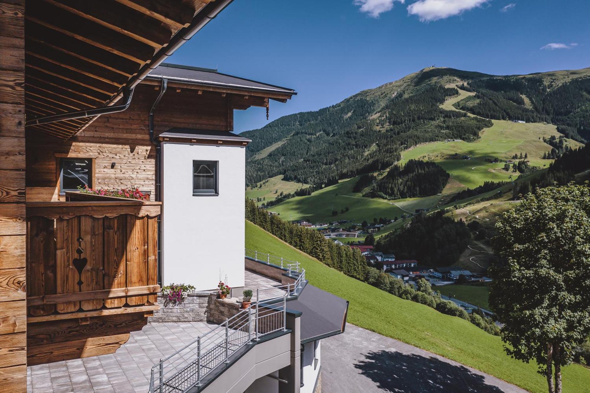 Aparthotel Lindlinghof Saalbach Exterior foto